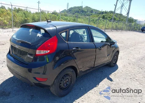 2013 Ford Fiesta Se z USA, uszkodzony, nr VIN 3FADP4EJ1DM186839